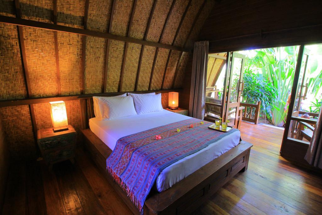 Hotel Pantai Karang Gili Trawangan Exterior foto